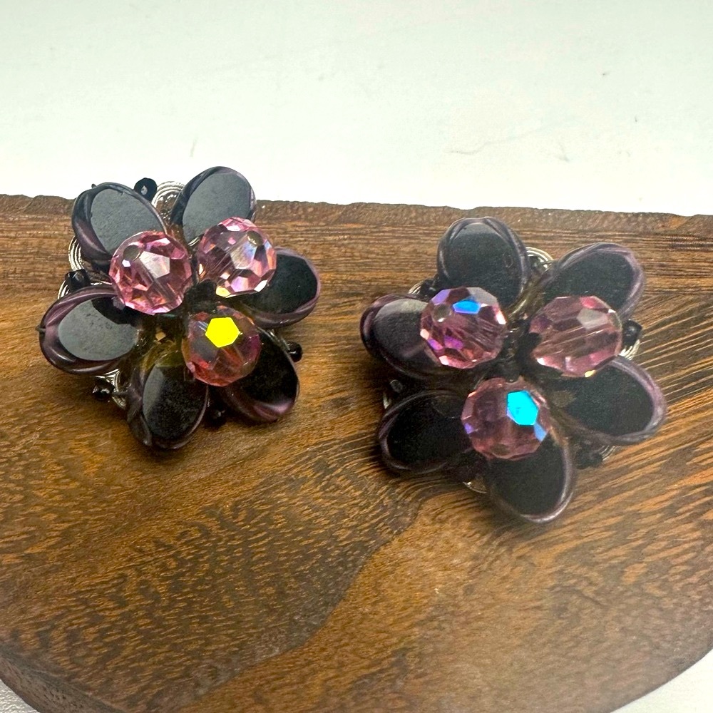 Hobe Vintage Black Pink Cluster Floral Glass Crystal Bead Marked ClipOn Earrings